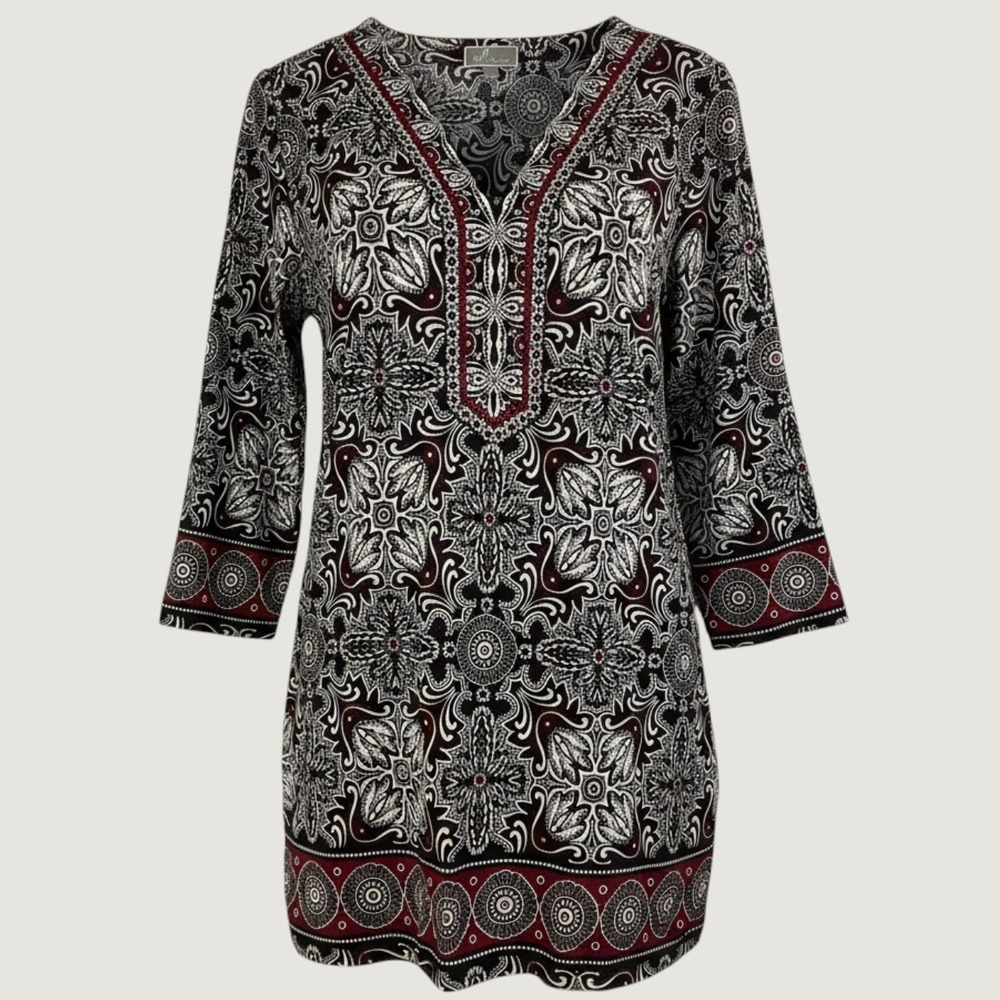 JM Collection Tunic Top Women 2X Black Burgundy Medallion Rhinestone Blouse